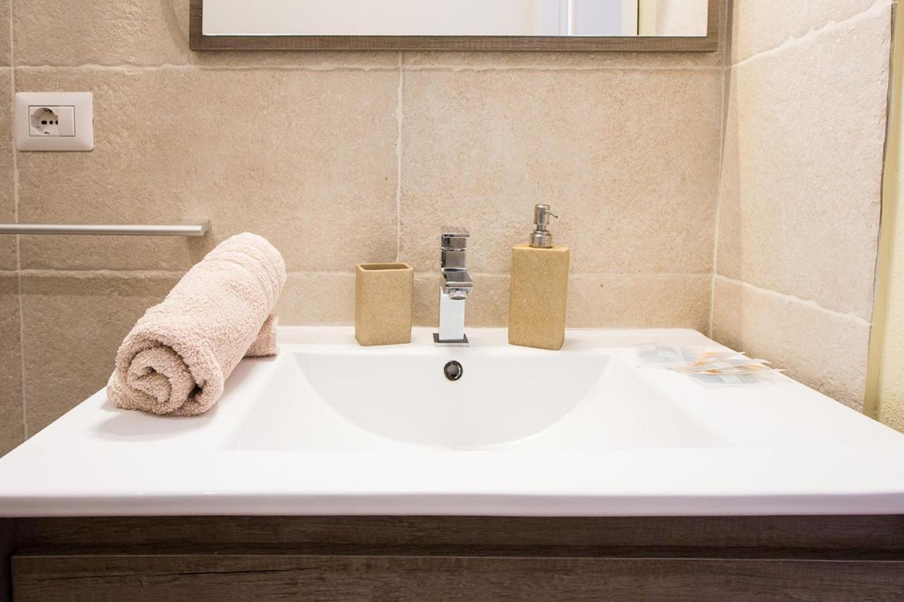 Suite Cagliaritane Notti In Centro Extérieur photo